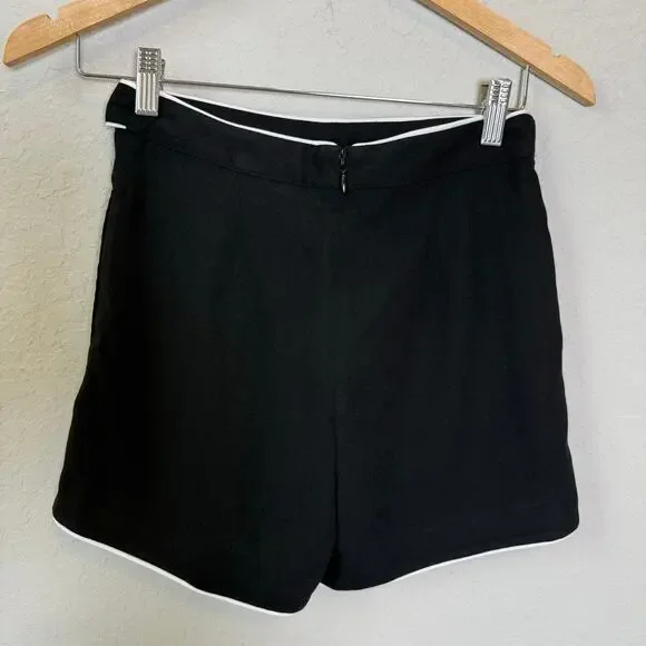 Diane Von Furstenberg Women's Black with White Trim Wrap Skort Size XXS - Picture 9 of 9